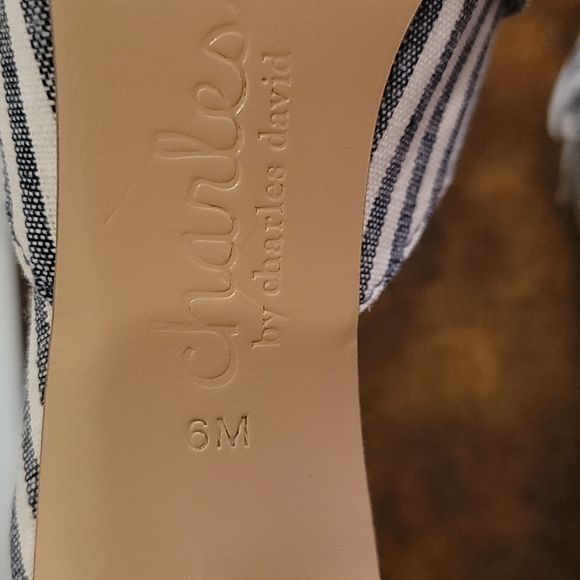 Charles David B&W Slides - Picture 9 of 11